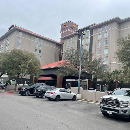 Hotel La Quinta By Wyndham San Antonio Airport Esterno foto