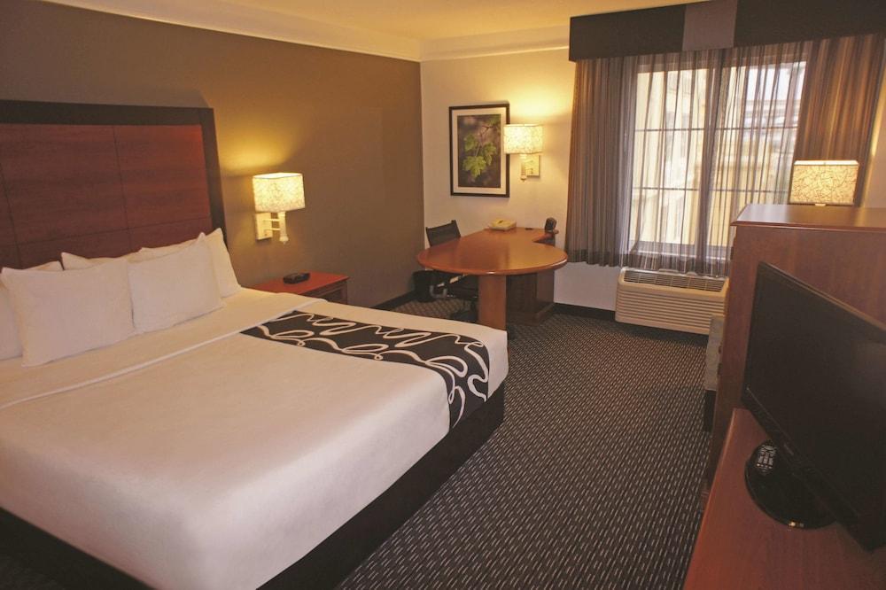 Hotel La Quinta By Wyndham San Antonio Airport Esterno foto