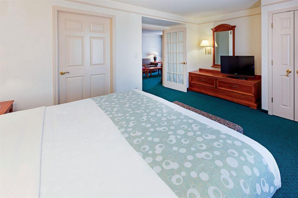 Hotel La Quinta By Wyndham San Antonio Airport Esterno foto