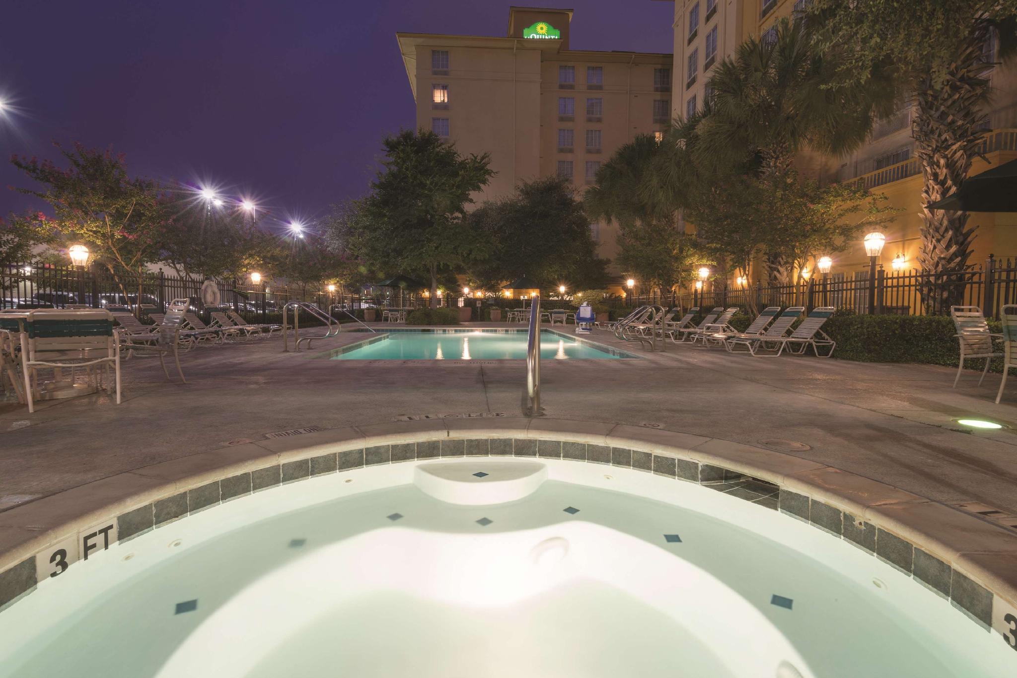 Hotel La Quinta By Wyndham San Antonio Airport Esterno foto