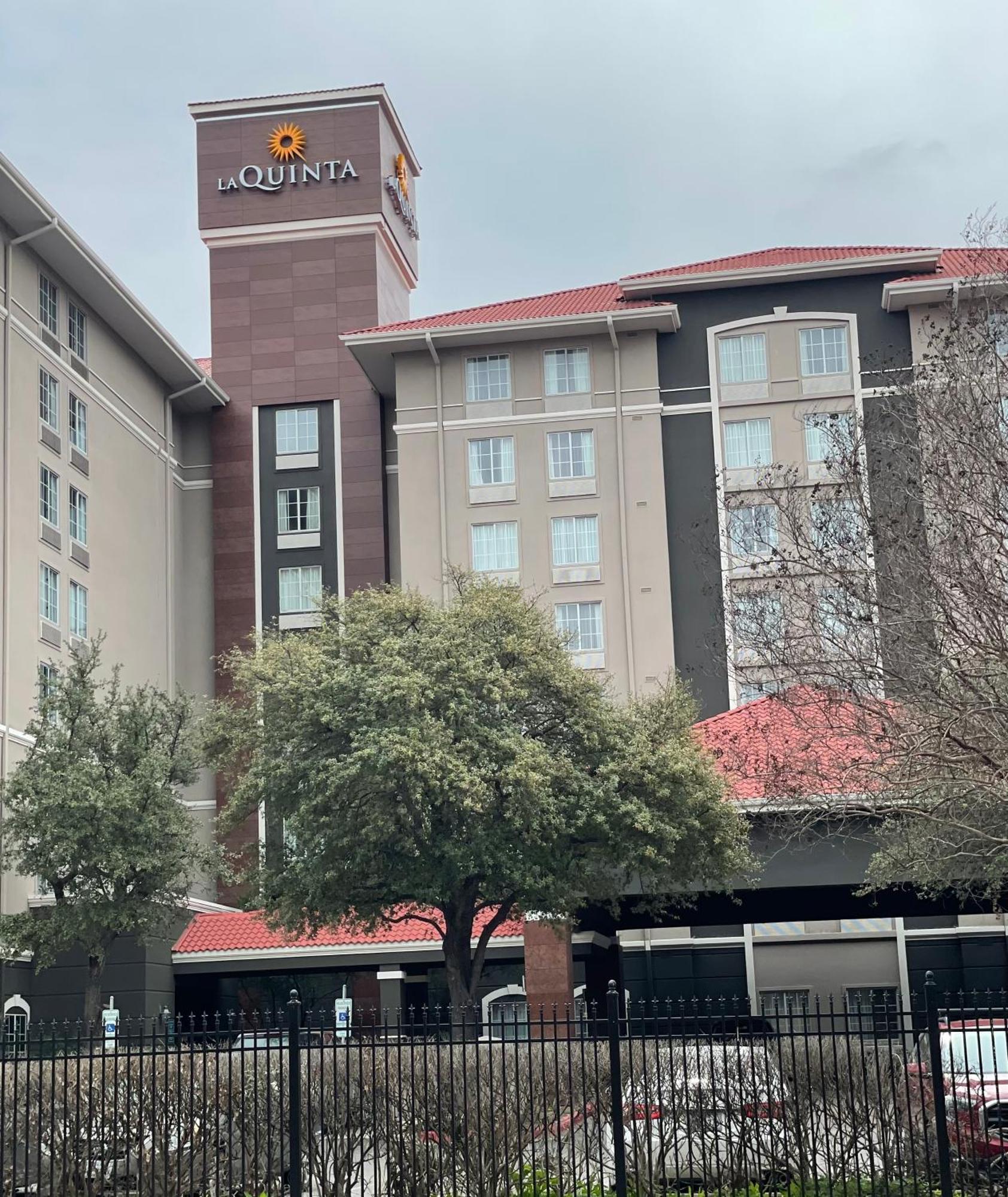 Hotel La Quinta By Wyndham San Antonio Airport Esterno foto