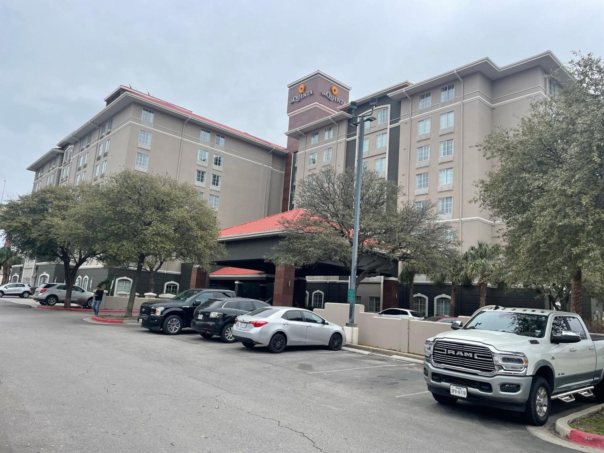 Hotel La Quinta By Wyndham San Antonio Airport Esterno foto